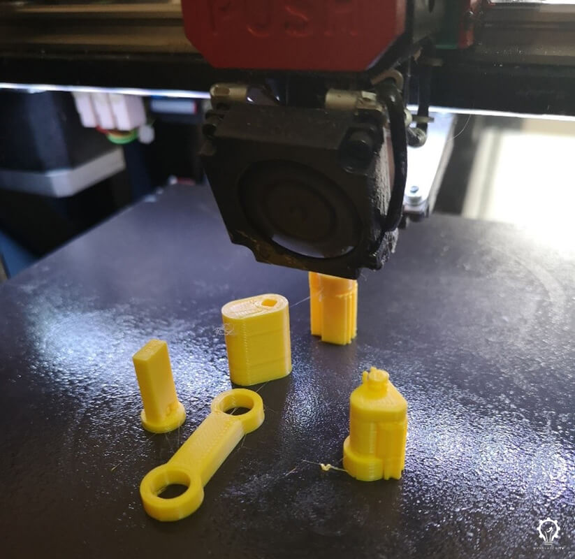 Proces drukowania 3D silnika Stirlinga